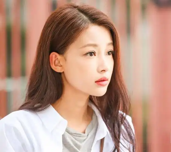 90后美女演员孙怡甜美靓丽手机壁纸下载1080(2)