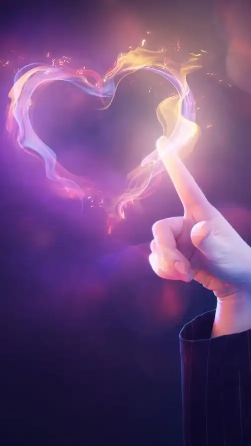 微笑女孩触摸爱的心,火,魔法 iphone 壁纸