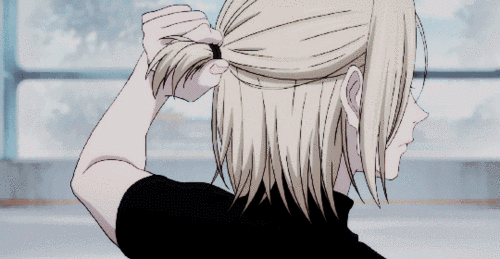 头发背影秀发皮套gif动图_动态图_表情包下载_soogif