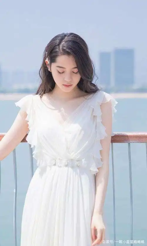 分享给大家美少女欧阳娜娜的图片