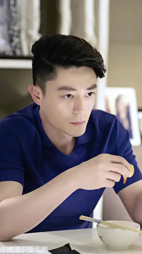 霍建华 他来了请闭眼