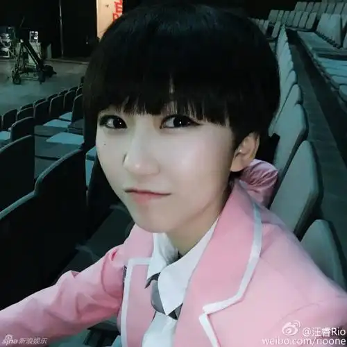 超女15强大走中性风 网友直呼纯爷们儿(组图)