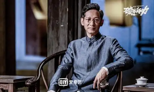 和《毒枭》系列比,《破冰行动》差在哪里?