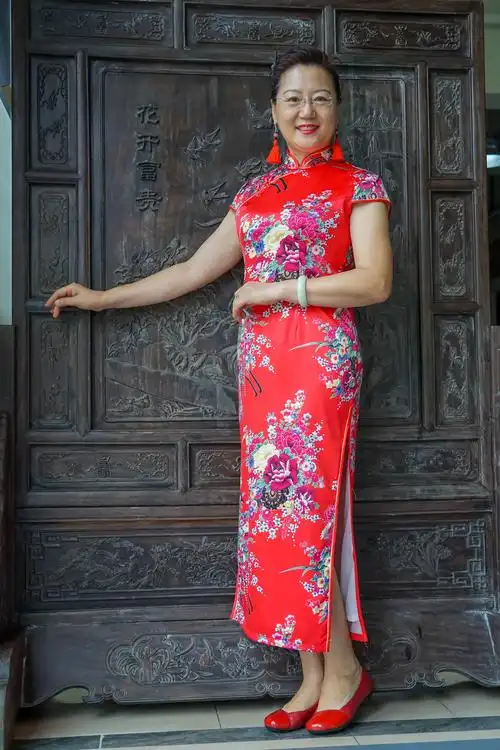 旗袍佳丽走进五指山世外桃源-水满乡茗兰舍茶庄 - 美篇