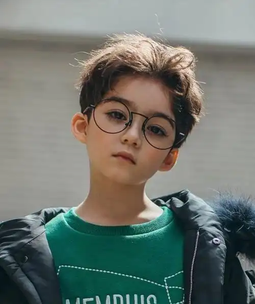 2月2龙抬头精选最帅气小男孩发型送给大家妈妈们喜欢吗