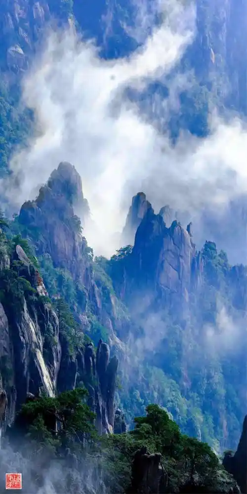 《祖国江山美如画》陈秉华摄 候德昌书