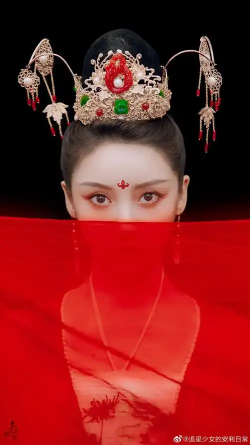 姜贞羽红衣水袖舞