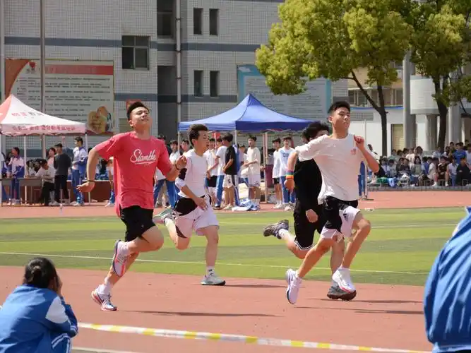 驻马店市第二高级中学怎么样?2021运动会 - 考百分