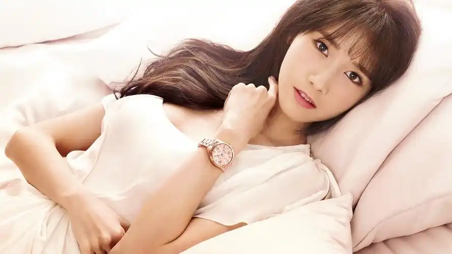 丙寅小姐姐元气壁纸>电脑静态壁纸>电脑明星静态壁纸>日韩明星 林允儿