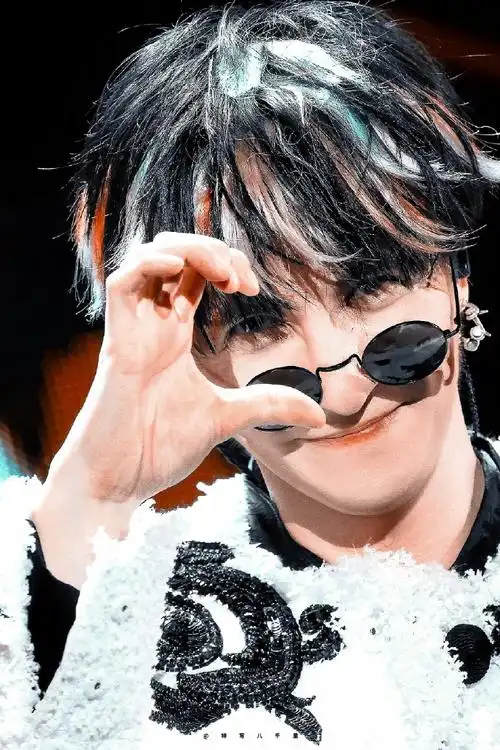 薛之谦新歌守村人##薛之谦天外来物巡回演唱会