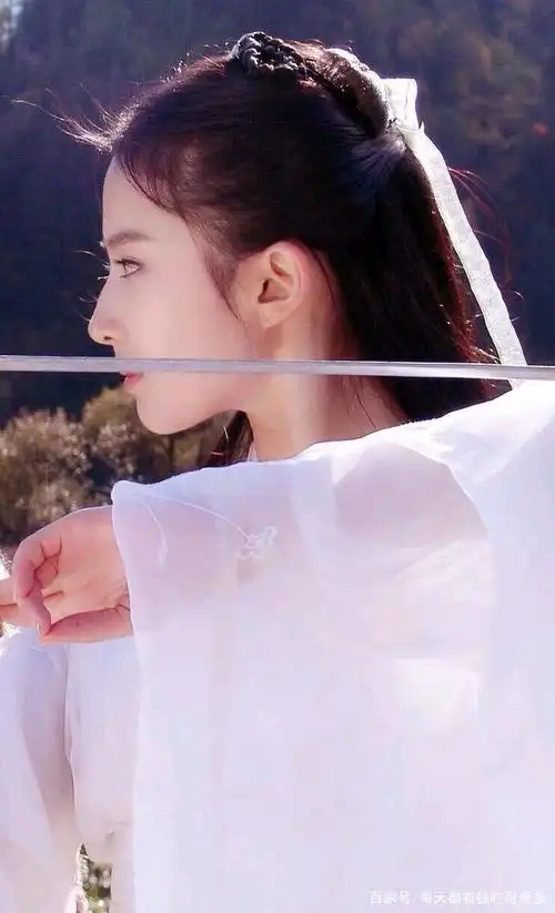 茜茜公主刘亦菲侧颜照合集,你心动了么?