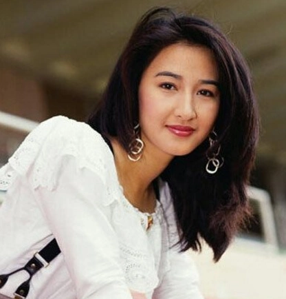 年轻时的关咏荷居然美成了这样,怪不得张家辉只爱她一人