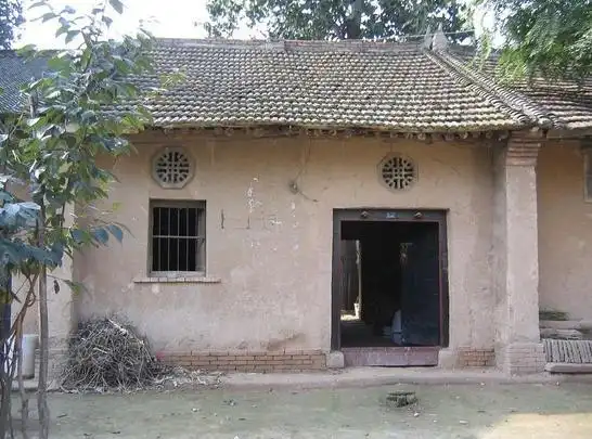 来看看满满的回忆80年代农村自建房现在大多数都不存了