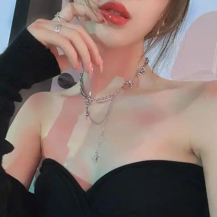 女生头像.#身材#性感#锁骨杀 - 抖音