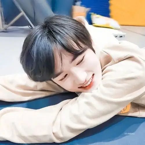 头像|宋亚轩头像可爱_腾讯新闻