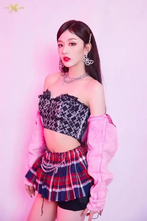 孔雪儿性感小蛮腰写真图片25