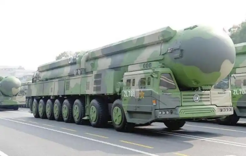 首先,中国在拥有东风41弹道导弹的前提下,依旧研制东风5b,是因为东风5