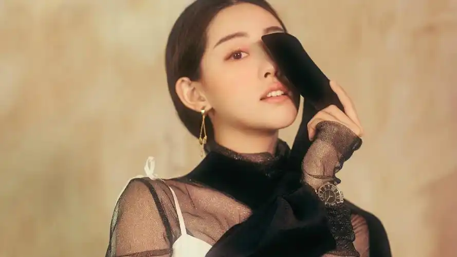 祝绪丹时尚杂志封面大片桌面壁纸