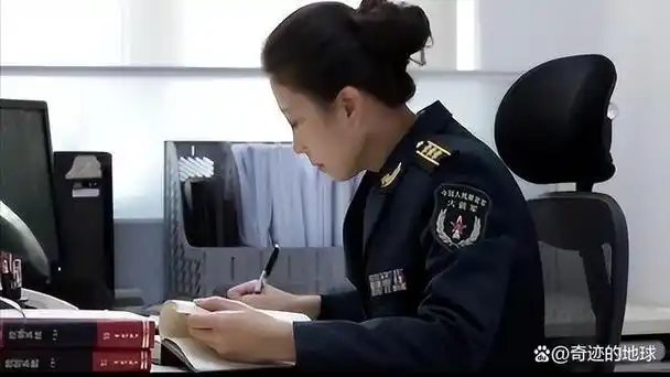 "导弹女神"的血色狂飙