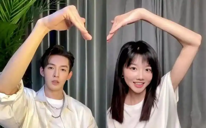 活动作品邓为x潘美烨丨寻青cp直播完整版齁甜甜度满分二搭你们想知道