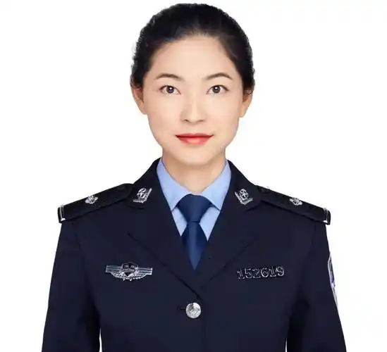 女神节特辑警花绽放不悔芳华致敬了不起的莲乡女警一