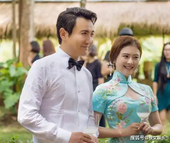 开场前吃冰淇淋,看《飞驰人生2》引热议_妻子_家人_孩子