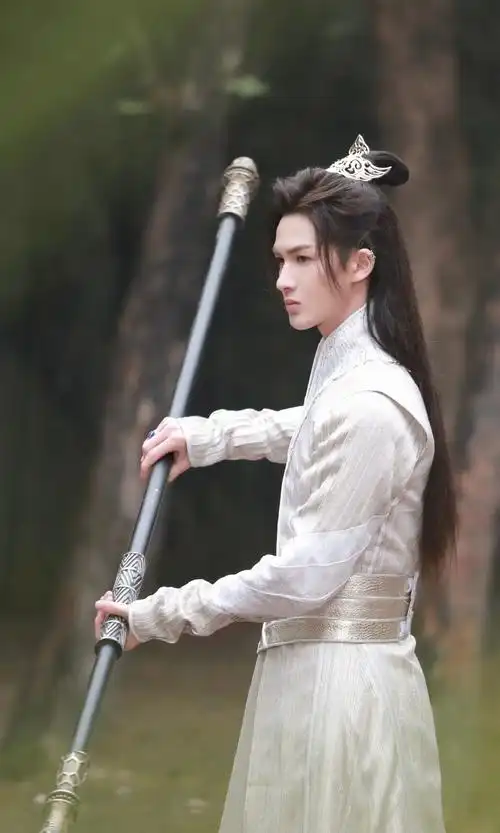 星河长明定档1130##朱正廷星河长明古装造型##朱正廷翼无忧