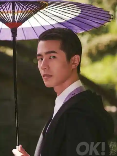 刘昊然梳了个大背头瞬间老十岁网友像小沈阳