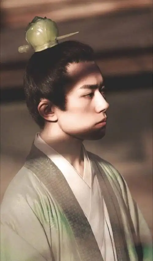 千玺朋友请听好#易烊千玺古装就是贵公子啊@tfboys-易烊千玺@淘宝神人