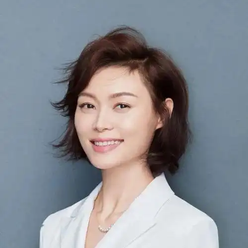 陕西延安王春潇明天我将在亚洲最大的城中草原——赛汗塔拉就着奶茶