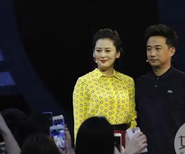 黄澜几段婚史因与丈夫理念不同而离婚了