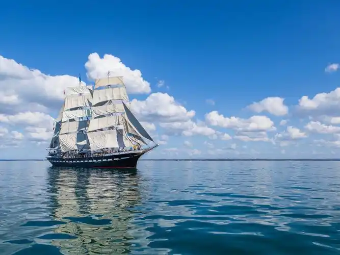 大海航行船舶-风景高清壁纸