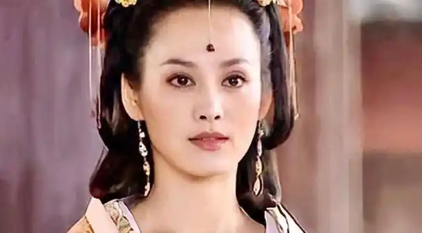 网红脸和女主脸的区别在哪里看完才知道气质差距真大