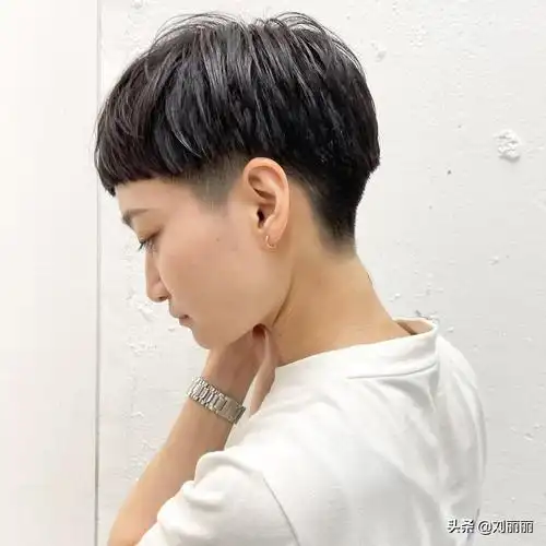 短碎发女图片大全 好看短碎发女图片 - 汽车时代网