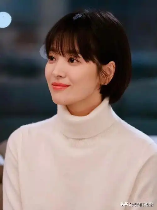 宋慧乔又带火了一种发型:"逗号短发",洋气又时尚,关键显脸小_网易订阅
