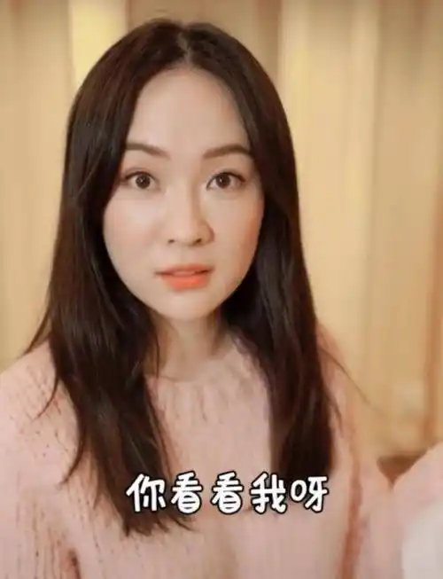 杜江和霍思燕用宝宝滤镜,让嗯哼看清楚像谁,嗯哼直接拒绝像爸爸_妈妈