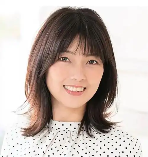 在这样一个中年时期,换的发型可是要以"显气质"为主,还有就是要减龄.