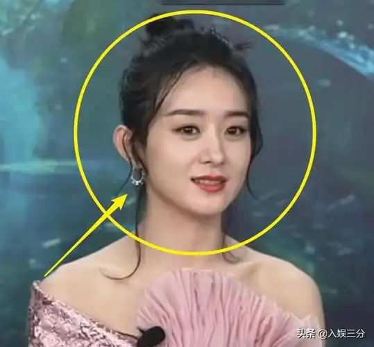 33岁赵丽颖久违亮相直播产后状态令人看愣生图连粉丝都嫌老