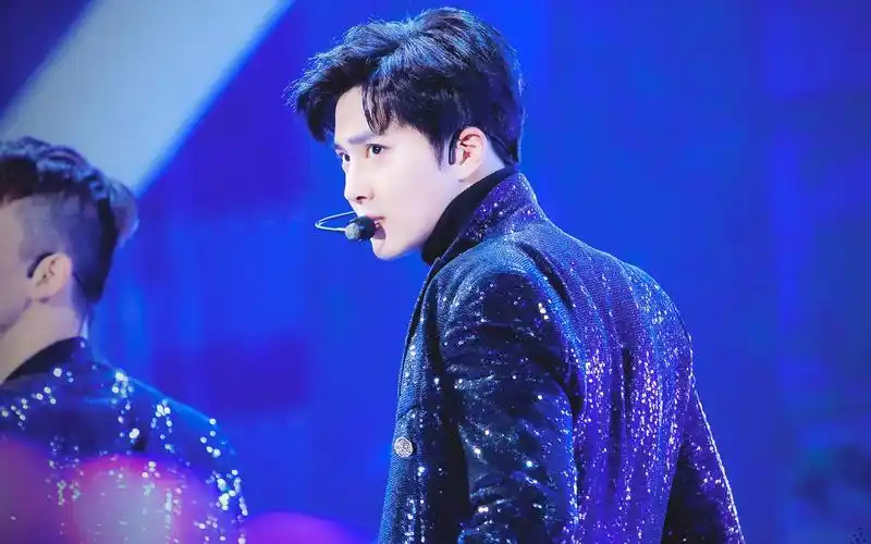 『exo』「金俊勉」74161008 2016 dmc festival mama