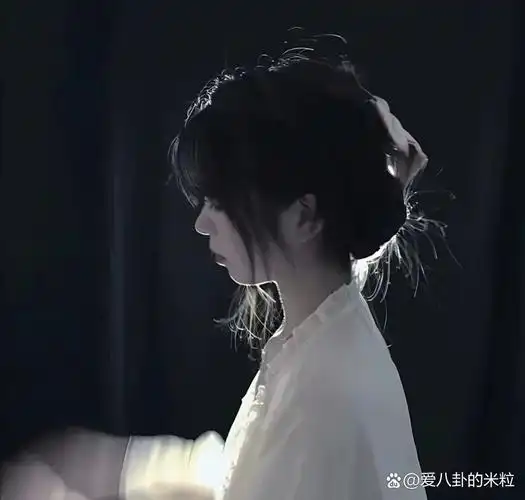 绝美侧脸头像(最后有惊喜哦!