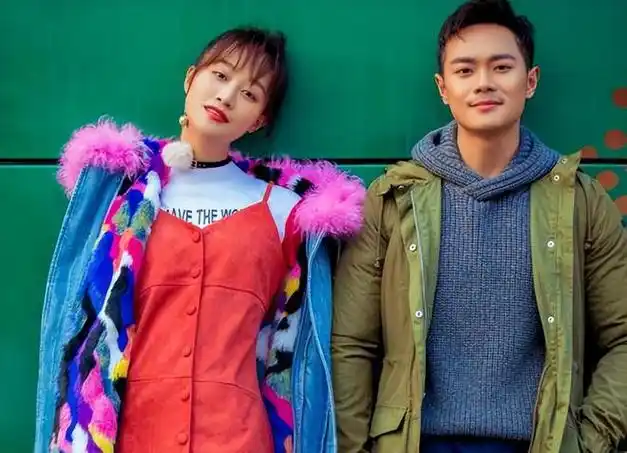 蓝盈莹新恋情被曝光,新男友接机手挽手回家,初恋曹骏终成意难平