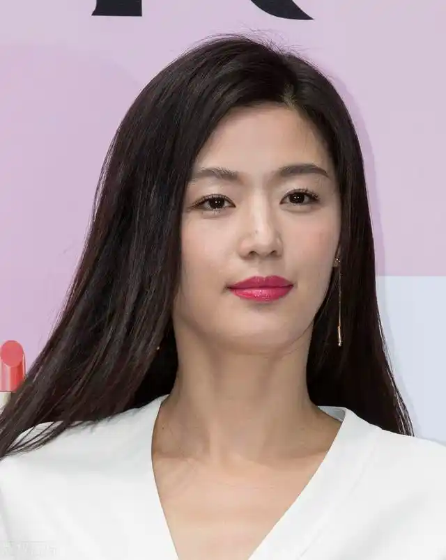 全智贤 太漂亮了 她的样子很美