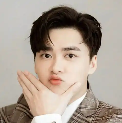 李易峰格纹西装#宝贝今天真的萌翻了(这感觉不是他的手 是我的手 摸