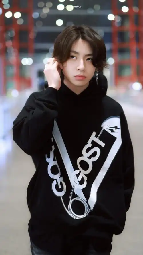 小鬼把更多时间花在音乐上