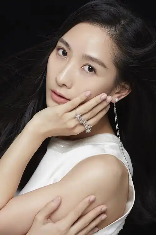 陶昕然最新纯白反季节写真图片35