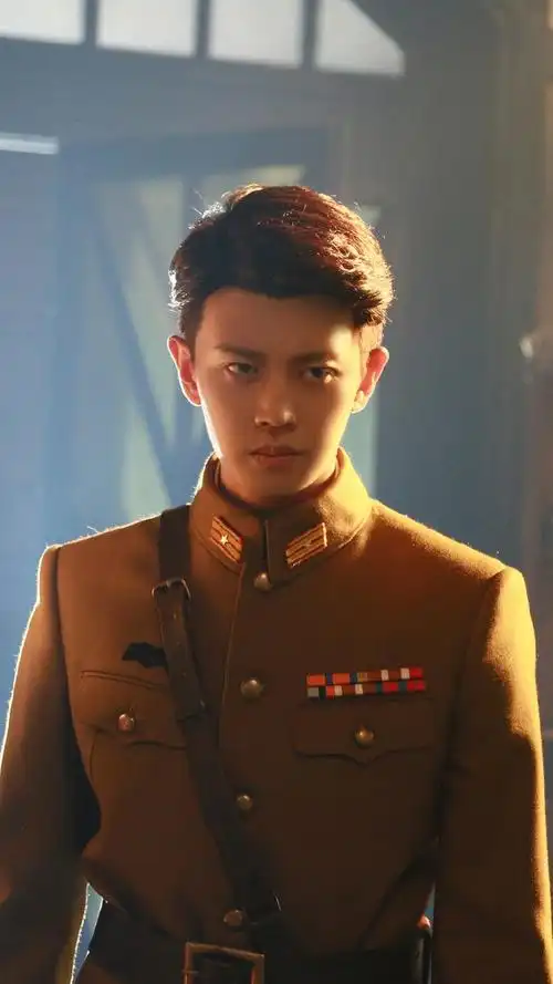 秋蝉叶冲任嘉伦