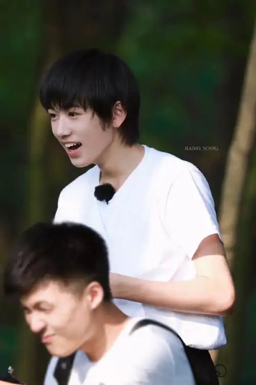 宋亚轩 二十撷彩行舟漫海