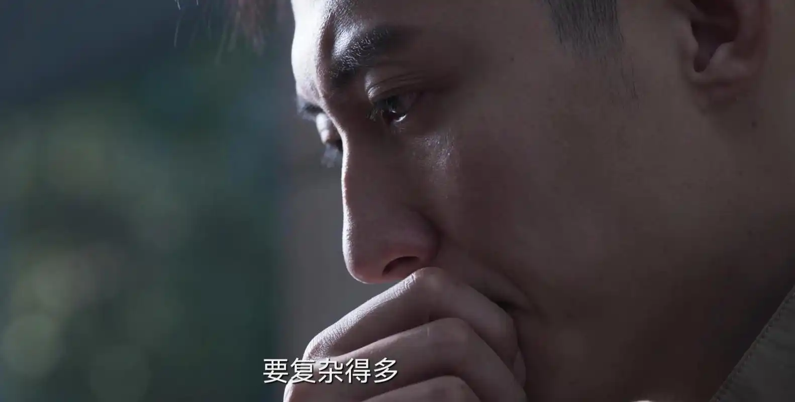 直到我看完了《罚罪》的第三十五集,剧中的两场哭戏,黄景瑜终于证明