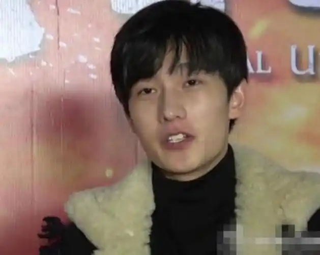 男明星卸妆后,蔡徐坤有点丑,鹿晗吓人,杨洋直接蒙了!