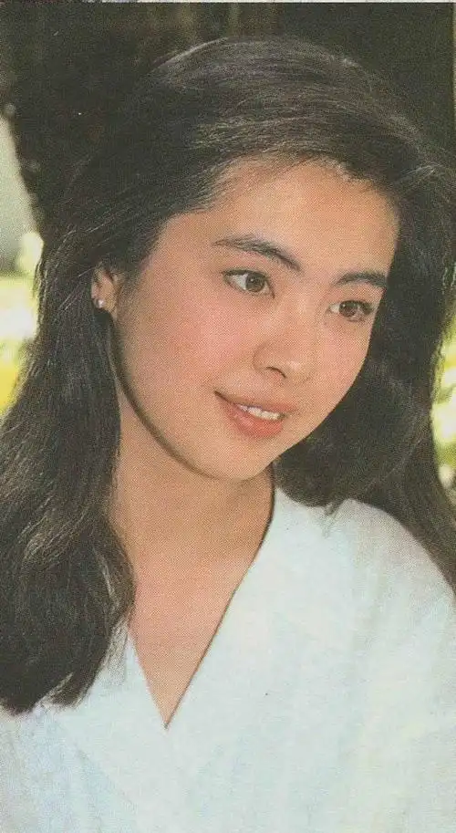 王祖贤年轻时的老照片,美得太轰动,你有一半都没看过!